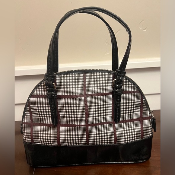 Sold - Picture 5 of 8